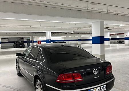 VW Phaeton Volkswagen 3.0 V6 TDI 4MOTION Tiptronic 5-Sitzer -