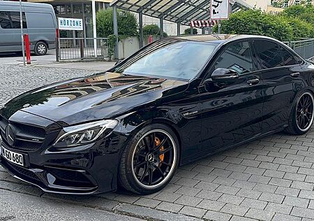 Mercedes-Benz C 63 AMG C63 AMG / Performance / Top-Aus...