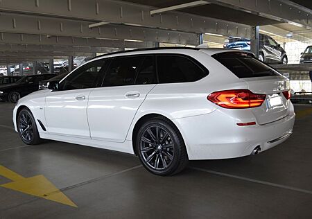BMW 520d Luxury Line Komfortsitze Panorama Head Up