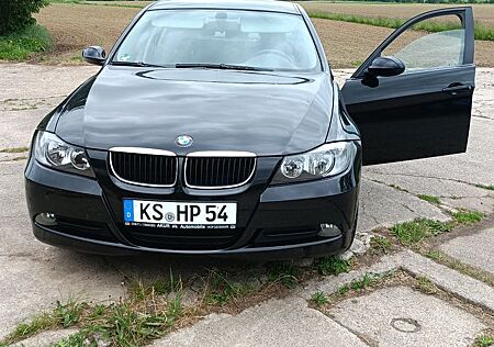 BMW 318i -