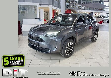 Toyota Yaris Cross 1.5 Hybrid Teamplayer + Winter FLA