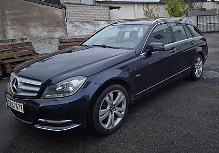 Mercedes-Benz C 180 T BlueEFFICIENCY -