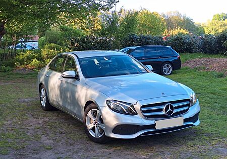 Mercedes-Benz E 300 AVANTGARDE Autom. AVANTGARDE