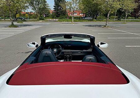 Porsche 992 Carrera Cabriolet Carrera