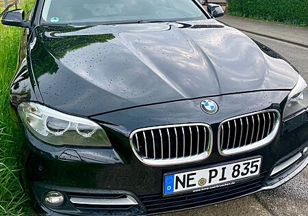 BMW 520d Touring A Luxury Line Luxury Line