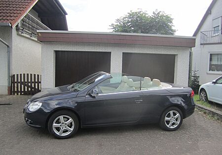 VW Eos Volkswagen 1.6 Pano+SD/SHZ/16"-Alu/Leder/TüV-07/2027!!!