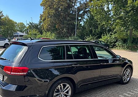 VW Passat Variant Volkswagen 2.0 TDI Comfortline Variant C...
