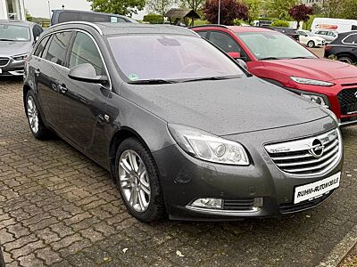 Opel Insignia A Sports Tourer Cosmo Sitzh. Schiebed.