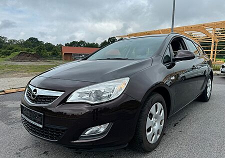 Opel Astra J 1.4 Sports Tourer Selection