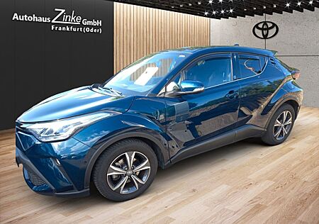 Toyota C-HR Hybrid Team D