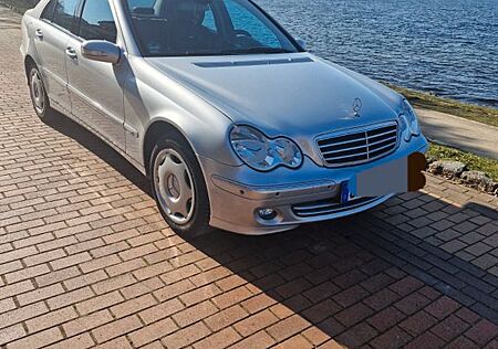 Mercedes-Benz C 180 KOMPRESSOR AVANTGARDE Avantgarde