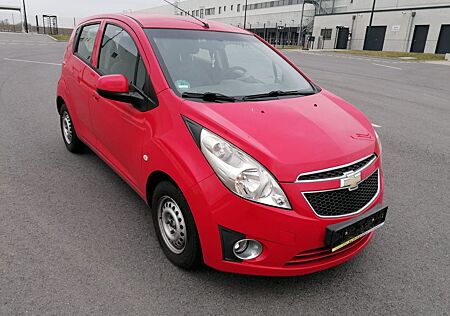 Chevrolet Spark 1.0 LS TÜV Neu