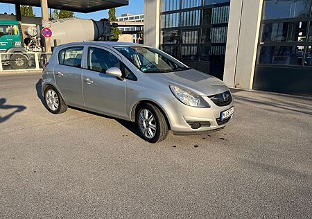 Opel Corsa 1.4 - TÜV neu