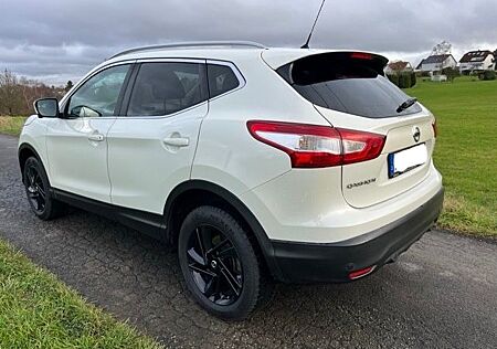 Nissan Qashqai 1.6 DIG-T N-CONNECTA, NAVI, PANORAMADACH