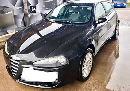 Alfa Romeo 147 Alfa 1.9 JTD 16V M-Jet