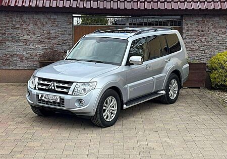 Mitsubishi Pajero 3.2 DI-D Edition 30 (5-trg.) *Scheckheft*