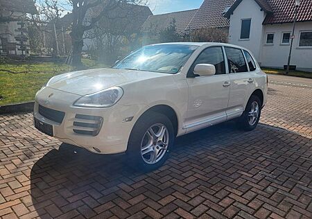 Porsche Cayenne 3,0 TD Tiptronic -