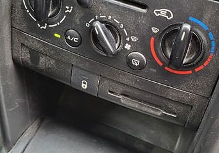 Peugeot 207 SW Filou 95 VTi Filou