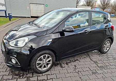 Hyundai i10 FIFA World Cup Edition