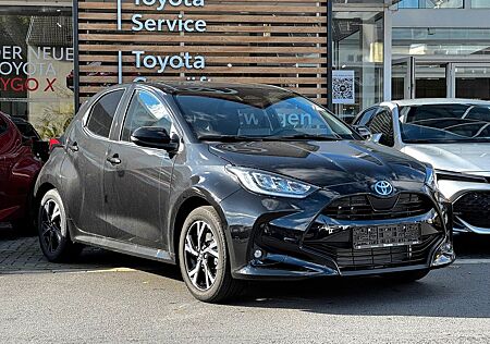 Toyota Yaris Hybrid Teamplayer | LED | PDC | Kamera
