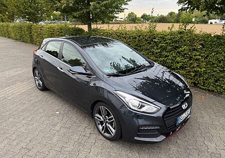 Hyundai i30 1.6 T GDI Turbo Turbo Top !!!!