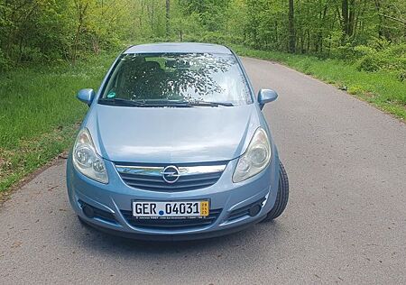 Opel Corsa D 1.4 90 PS Klima, HU Neu