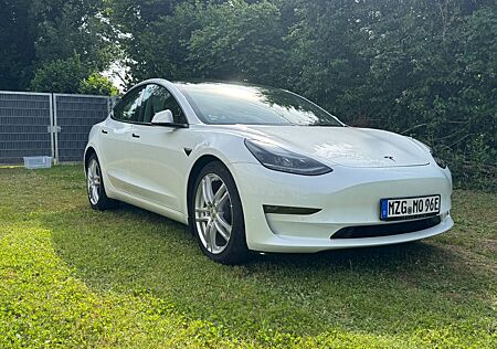 Tesla Model 3 Long Range *Mod.2022*8Fach*TÜVneu*