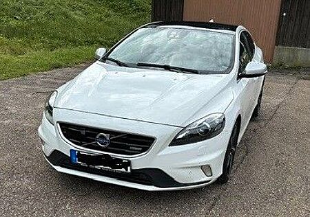 Volvo V40 D4 R Desgin Geartronic Momentum