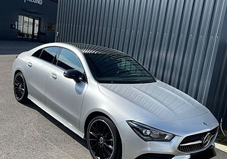 Mercedes-Benz CLA 200 4MATIC DCT -