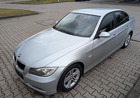 BMW 318i Lim. Klimaautomatik,Alu,PDC,Sitzheizung TOP