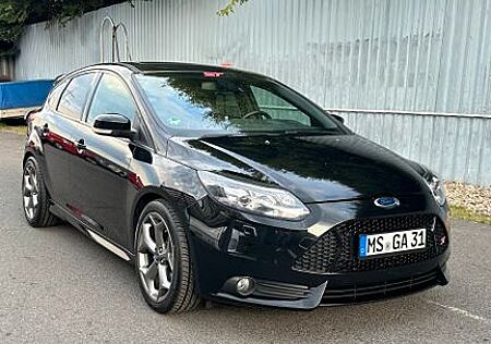 Ford Focus 2,0 EcoBoost ST Leder-Exklusiv-Paket ST