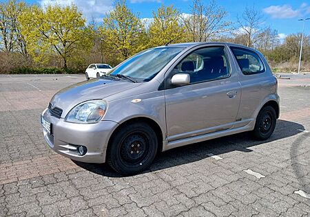 Toyota Yaris 1.5 TS guter Zustand, viele Neuteile