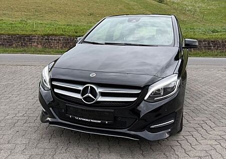 Mercedes-Benz B 220 Mercedes - Benz B220d | 170PS | Automatik |