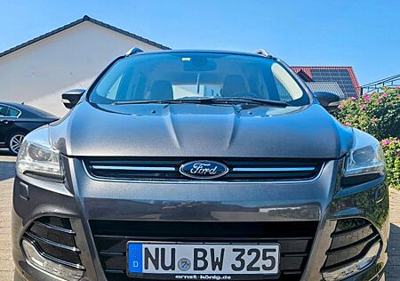 Ford Kuga 2,0 TDCi 4x4 120kW Individual PowerShif...