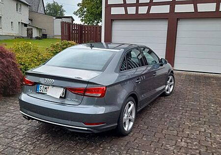 Audi A3 35 TFSI Limousine -