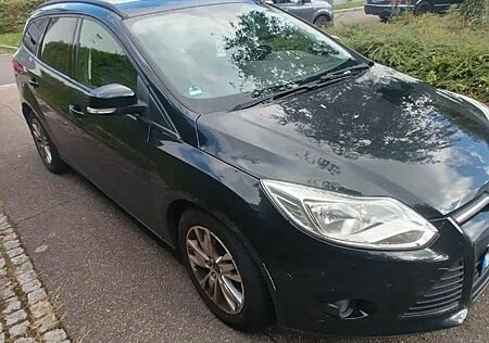 Ford Focus 2,0TDCi 85kW PowerShift Trend Turnier ...