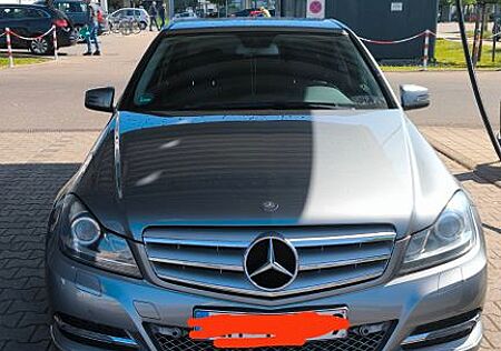 Mercedes-Benz C 180 AVANTGARDE AVANTGARDE