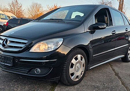 Mercedes-Benz B 200 B Automatik, Klima, Tüv 10.2026