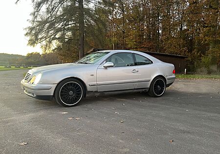 Mercedes-Benz CLK 230 KOMPRESSOR ELEGANCE Elegance