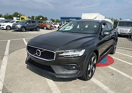 Volvo V60 Cross Country Pro AWD/4x4/Kamera/197PS/