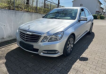Mercedes-Benz E 250 BlueEFFICIENCY AVANTGARDE