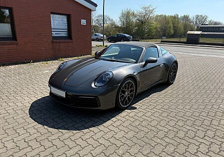 Porsche 992 Targa 4s Grey/Brown_Bose_SportChrono_18 Wege
