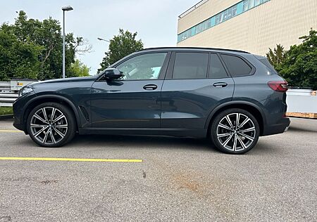 BMW X5 xDrive30d -22", AHK, StHeiz., Laser, Headup,