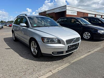 Volvo V50 Kombi 2.0 D Momentum PDC Klima TÜV NEU