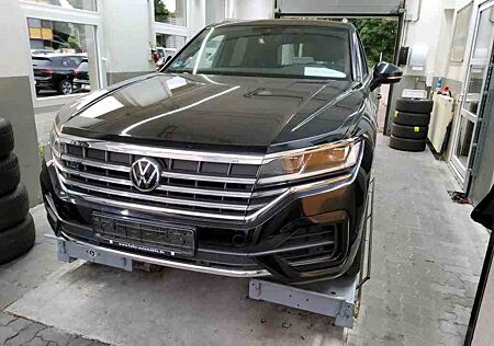VW Touareg Volkswagen R-Line 4M +Luft+Leder+Kamera+e-Klappe+