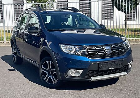 Dacia Sandero II*BENZIN+GAS*Navi,Kamera,PDC - TÜV
