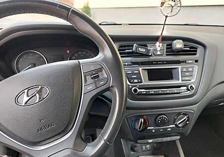 Hyundai i20 1.2 62kW blue Classic Classic