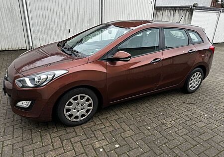 Hyundai i30 CW 1.4 CRDi