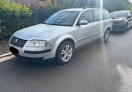 VW Passat Volkswagen 1.9TDI 74kW Comfortline