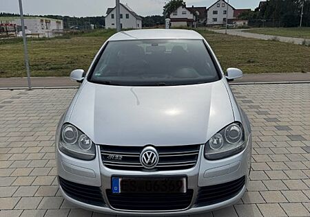 VW Golf Volkswagen R32 DSG R32